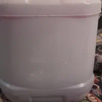 مایع لباس ظرف دستی موجود