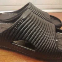 دمپایی طبی نرم برند معروف crocs سایز ۴۴/۴۵