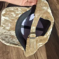 کلاه آفتابی / کپ|لباس|قدس, شهرقدس|دیوار