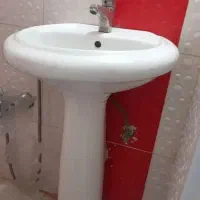 روشویی پایه دار سالم و در حد نو
