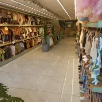 فروشنده لباس بچه