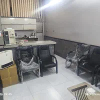 شاگرد برای نمایشگاه