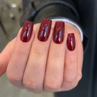 اموزش و کاشت ناخن