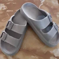 دمپایی سگک دار