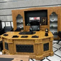 میز مدیریت امپراطور