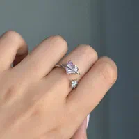 انگشتر زنانه(فروش به قیمت خرید به علت تغییر شغل)|بدلیجات|شهرکرد, |دیوار