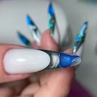 خدمات و آموزش تخصصی و به روز ناخن در فنی حرفه ای|خدمات آرایشگری و زیبایی|شاهین‌شهر, عطار|دیوار