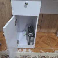 میز نو یک هفته اس خریده مش|میز تحریر و کامپیوتر|خرمآباد, |دیوار