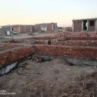 کارگر جهت کار بنایی