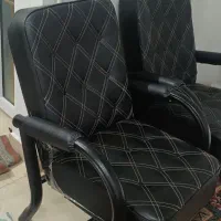 صندلی فلزی چرمی انتضار