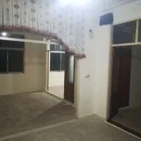 طبقه دوم، خیابان راه آهن