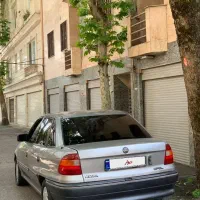 اپل آسترا نقره ای