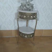 میز۲طبقه زیبای آفتابگردون برنزی با صفحه سنگ مرمر|صنایع دستی و سایر لوازم تزئینی|محمدیه-قزوین, |دیوار