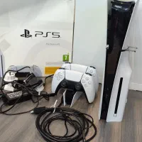 ps5 slim دیسک خور اروپا ۲ دسته با پایه شارژر اصل