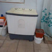 لباسشویی دوقلو پاکشوما سالم تمیز مرتب
