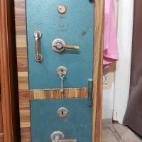 صندلی حلزونی چرمی گاوصندوق دوطبقه  کلیم دست باف|گلیم، جاجیم، گبه|قدس, شهر‌قدس|دیوار