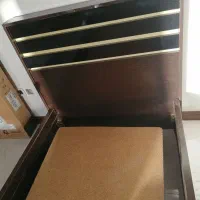 تخت یک و نیم نفره.