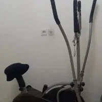 اسکی فضایی، دوچرخه ثابت، در یک دستگاه