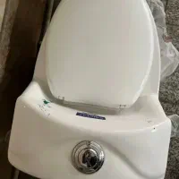 توالت فرنگی در حد نو