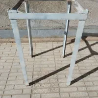 چهارپایه آهنی