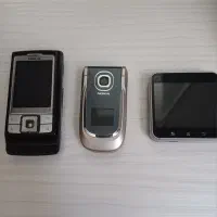 موبایل ساده نوکیا و موتورولا