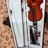 ویولون با وسایل