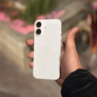 آیفون ۱۷نرمال zaa