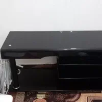 مقداری لوازم خانه بفروش میرسد