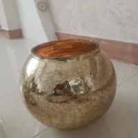 گلدان طلایی