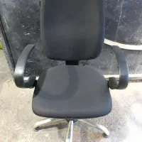 صندلی اداری دسته دو مارک دنا تمیز سالم
