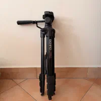 سه پایه بنرو t660ex