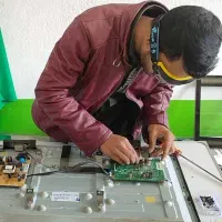 تعمیر تخصصی تلویزیون با کیفیت ضمانتی در منزل