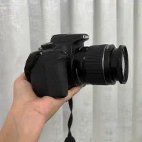 دوربین Canon EOS 1300D بسیارتمیز +لوازم جانبی کامل