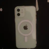 اپل iPhone 12 با حافظهٔ ۶۴ گیگابایت