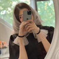 مدل میکاپ و عکاسی هستم