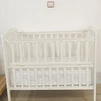 تخت کنار مادر به همراه تشک طبی