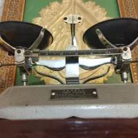 ترازو زرگری قدیمی نو نو|کلکسیون اشیاء عتیقه|شریفآباد, |دیوار