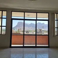 رهن و اجاره آپارتمان ۱۳۰ متر /دو خواب/پارکینگ/ارتش