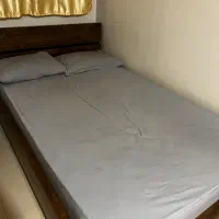 تخت خواب چوبی سالم ۱۲۰ با تشک - مشابه نو