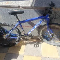 دوچرخه|دوچرخه، اسکیت، اسکوتر|زاویه, |دیوار