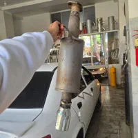 منبع اگزوز رنجوری غول