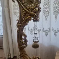 ساعت ایستاده چوبی طلایی رنگ