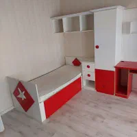 کابینت اتاق با تخت خواب و تشک