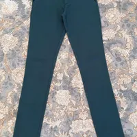 شلوار و لباس نو و در حد نو