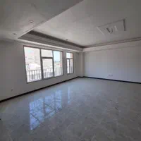 اپارتمان ۱۲۱متری/کلید نخورده/گذر ۱۰ متری/شمشادها