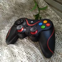 دسته بازی برای موبایل و کامپیوتر در حد نو