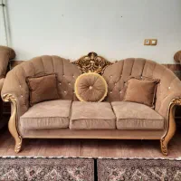 مبل ۸ نفره مدل کلاسیک رنگ شتری با جلو مبلی