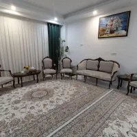مبل ۹ نفره به همراه نهار خوری ۴ نفره و جلو مبلی