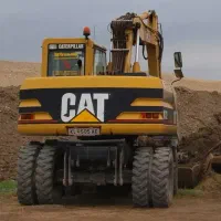 بیل مکانیکی چرخ لاستیکی جهت کار