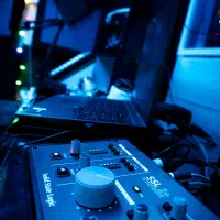 استودیو اهنگسازی میکس  مسترینگ استدیو موزیک ویدیو